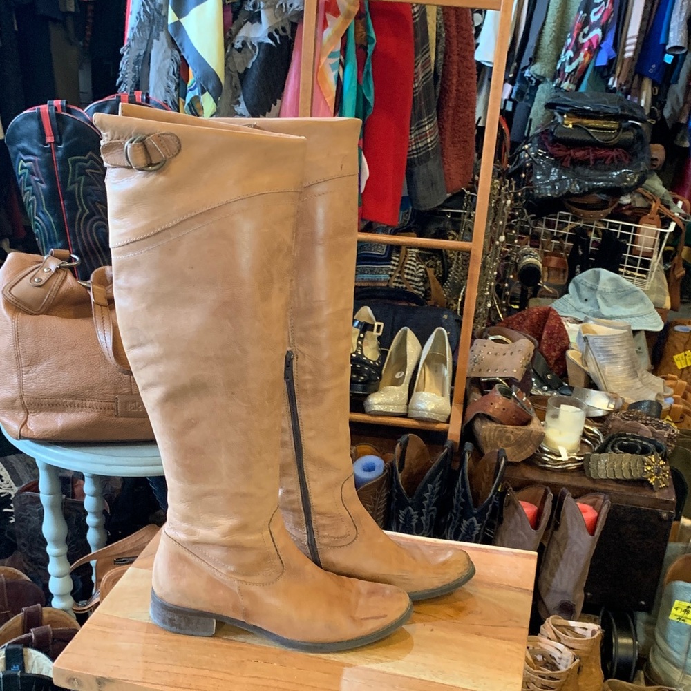 Lavorazione Tan Leather Knee-High Boots